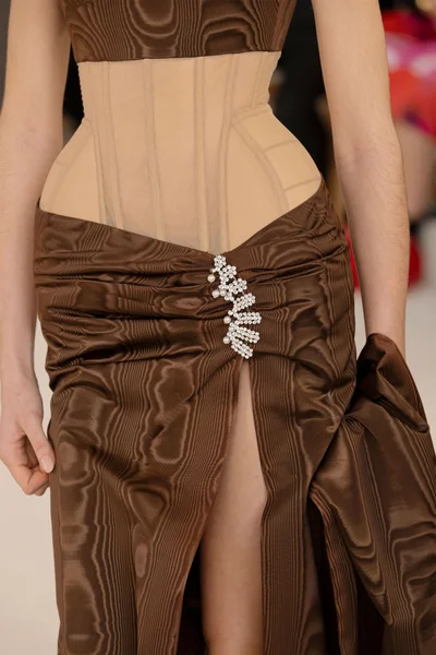 Look 90